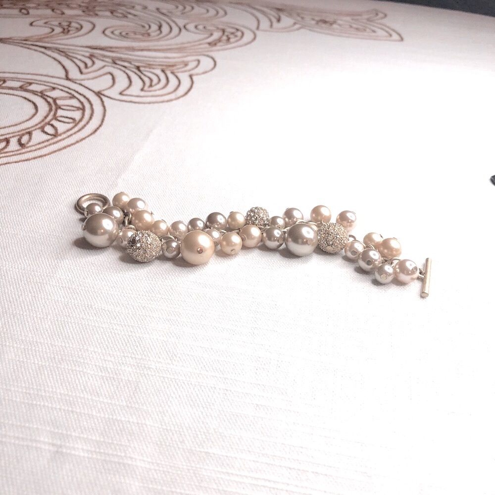 NWOT Carolee Large Champagne Toggle Bracelet - Picture 2 of 12